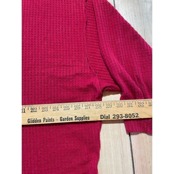 Women's Zenana waffle knit oversized/dolman style sweater. Red. Size S/M - Picture 4 of 6